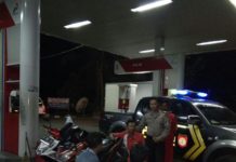 Brigadir Iyus dan bripka Hendra melaksanakan Patroli hospot dan Dialogis