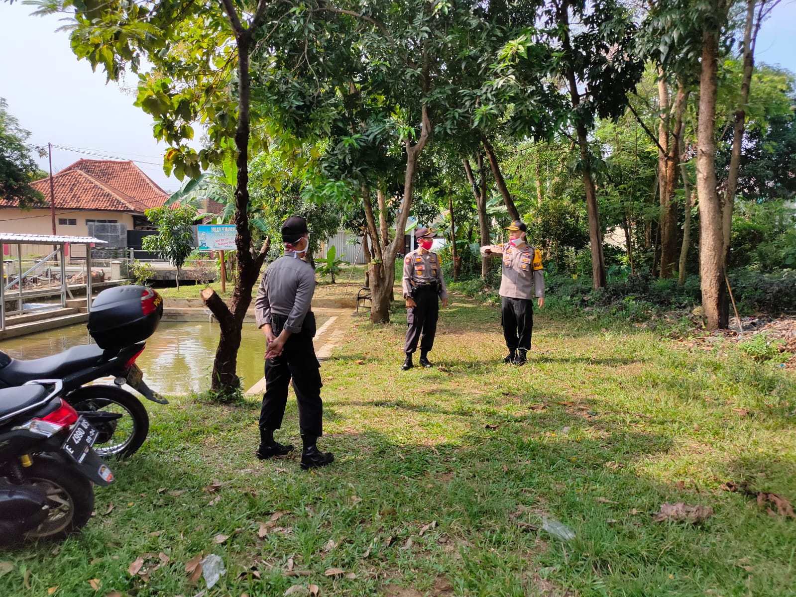 Berkunjung Ke Polsek, Waka Polres Majalengka Cek Kebersihan Lingkungan Mako Polsek
